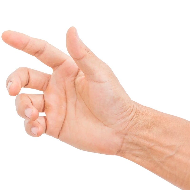 Mano agarrando michelada